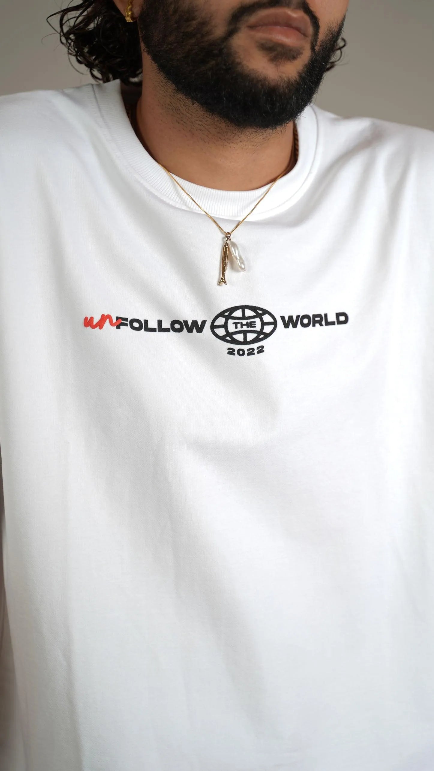 Unfollow The World Baggy White Oversized T-shirt